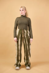 Bamboo Tie-Dye Cotton Sweatpants in Khaki/Off-White