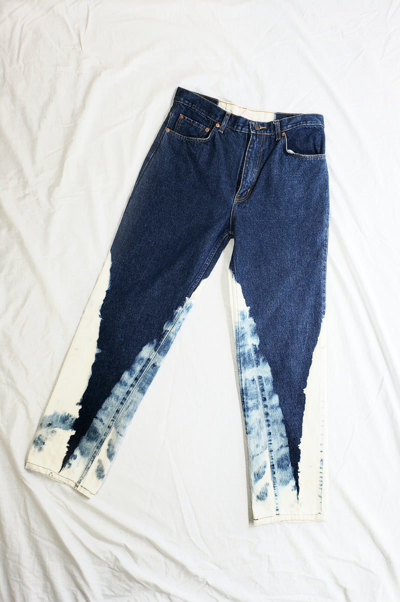 Pipe Bleached Levis Size 31 Straight Leg