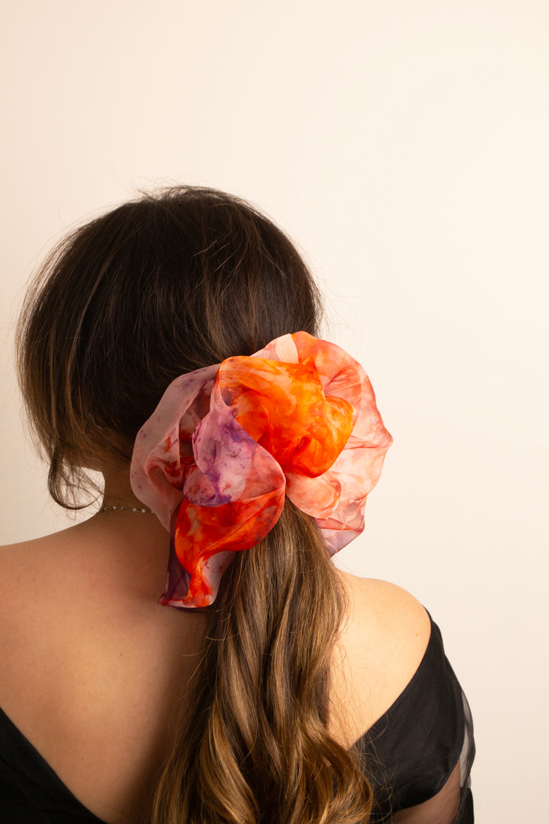 Giga Scrunchie in African Dusk Dye