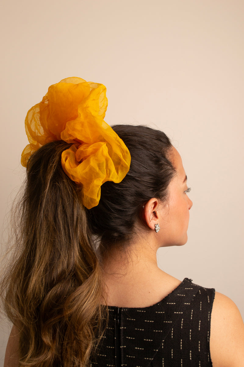 Giga Scrunchie in Yellow Poppy Crush Dye