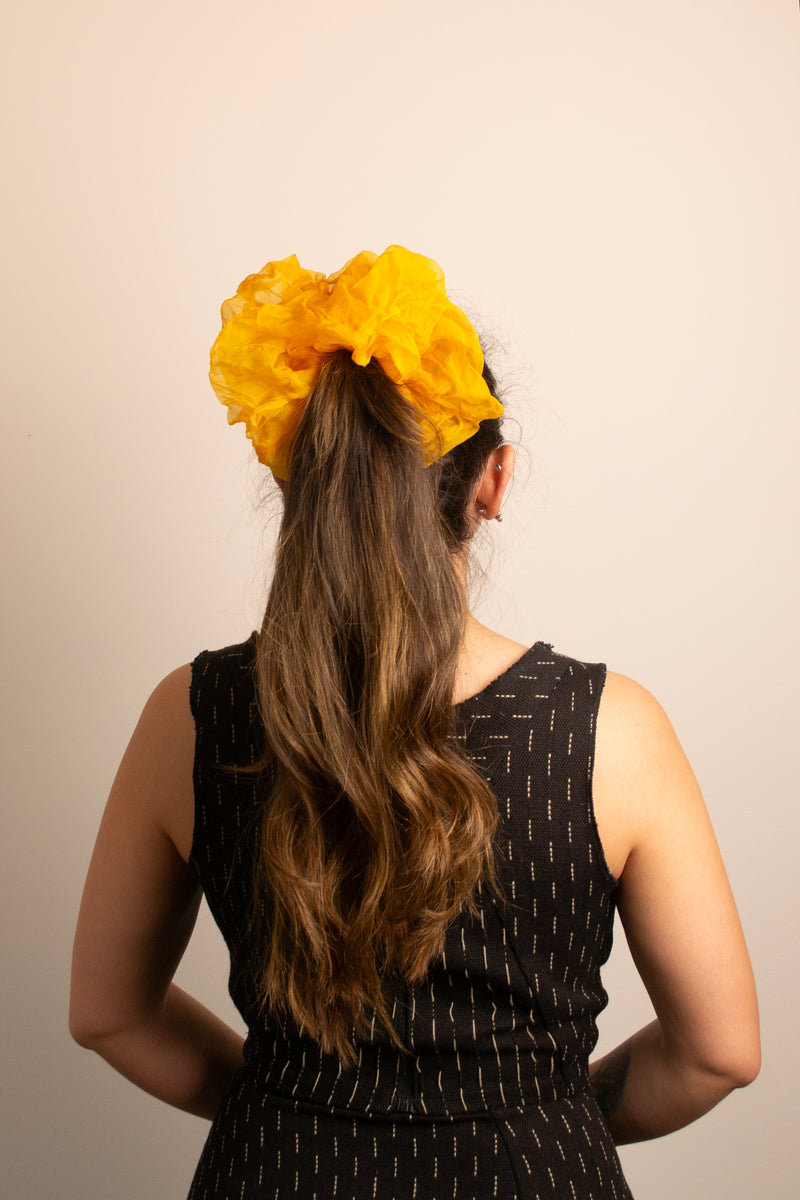 Mega Scrunchie In Yellow Poppy Crush Dye