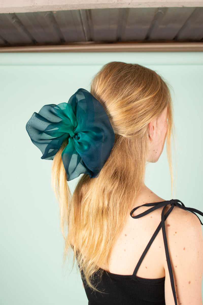 Giga Scrunchie in Emerald Blue Duo