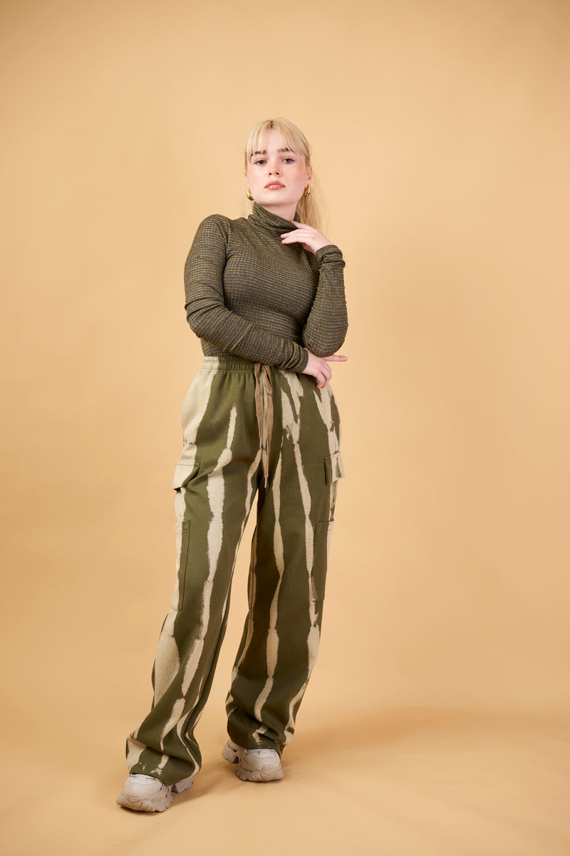 Bamboo Hand-Dyed Cotton Sweatpants in Khaki/Off-White