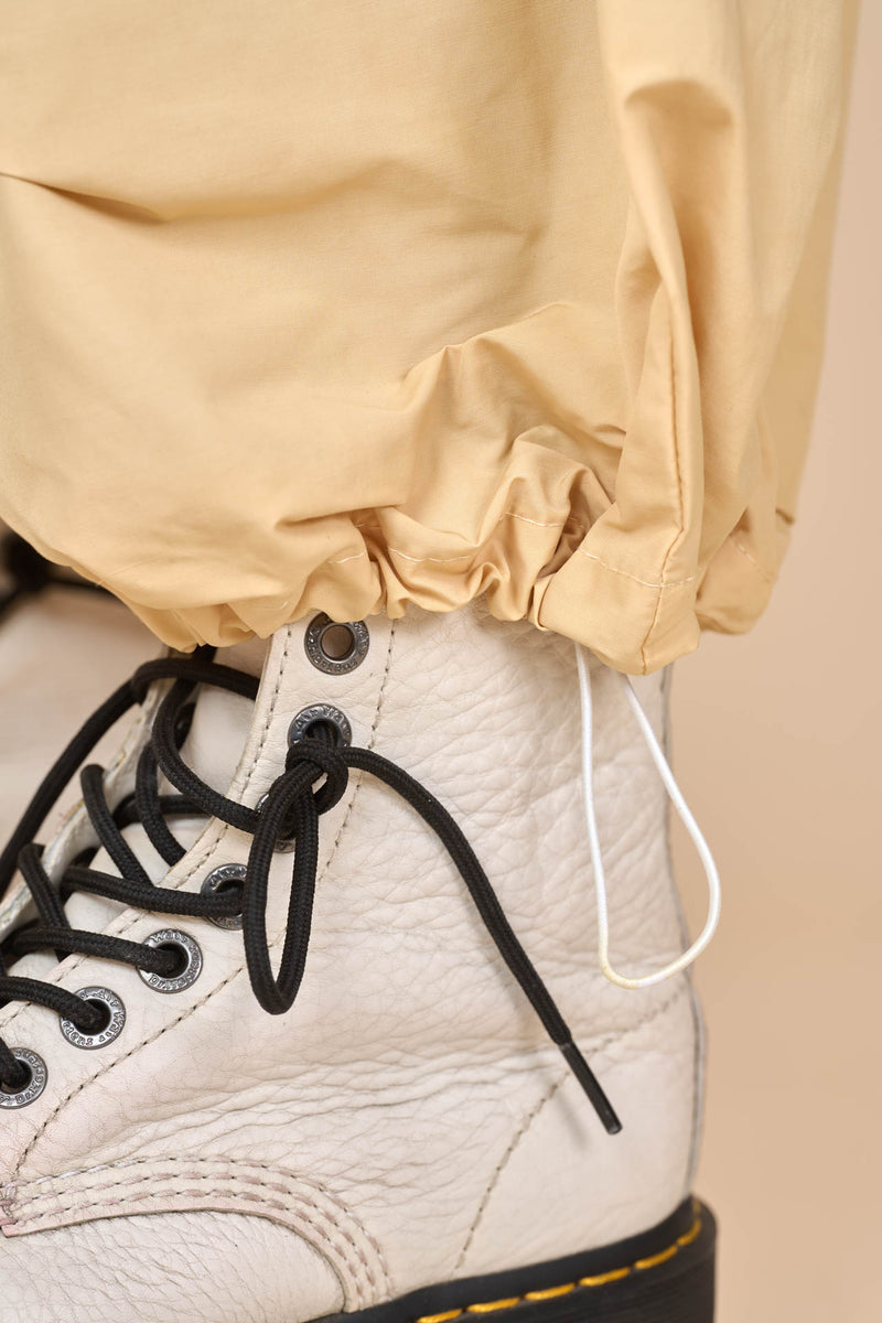 Cotton Downward Gradient Dye Cargo Pants in White Sand