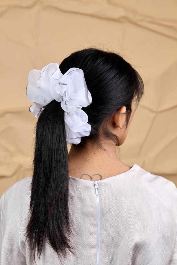 Mega Scrunchie In Black and White Feather Stroke Dye