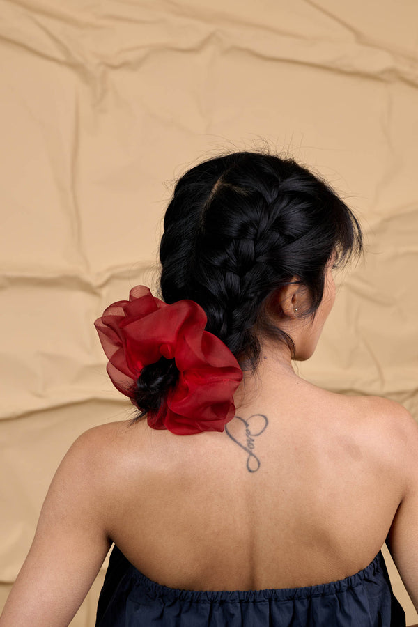 Mega Scrunchie In Black Velvet Rose Dip Dye