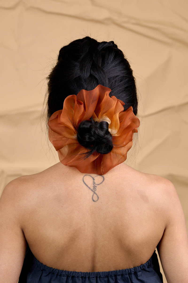 Mega Scrunchie In Bark's Resin Dip Dye