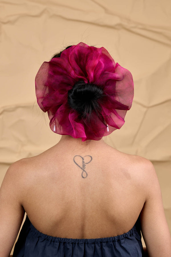 Giga Scrunchie in Wine's Mosto Tie-Dye