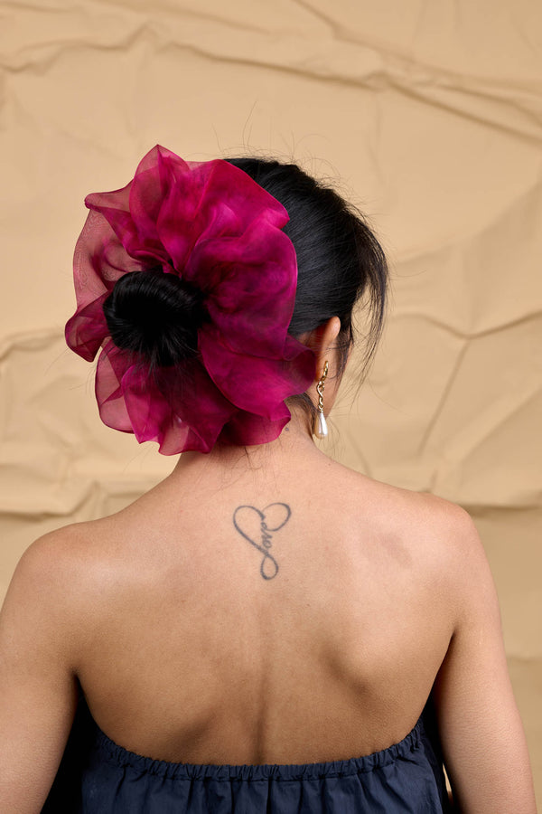 Giga Scrunchie in Wine's Mosto Tie-Dye