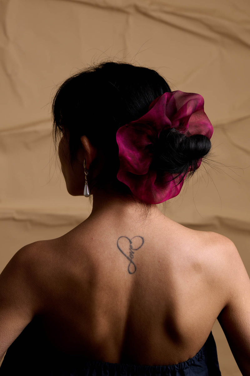 Mini Scrunchie In Wine's Mosto Tie-Dye