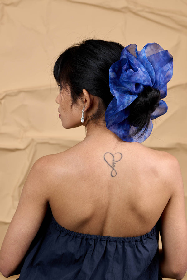 Giga Scrunchie in Hydrangea Tie-Dye