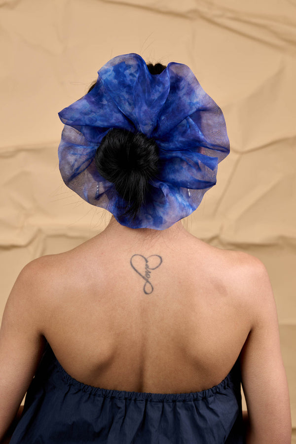 Giga Scrunchie in Hydrangea Tie-Dye