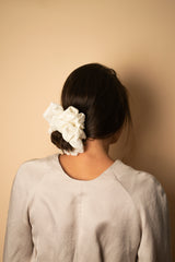 Scrunchie White Embroidered Silk - Mega & Giga - Gliese 504